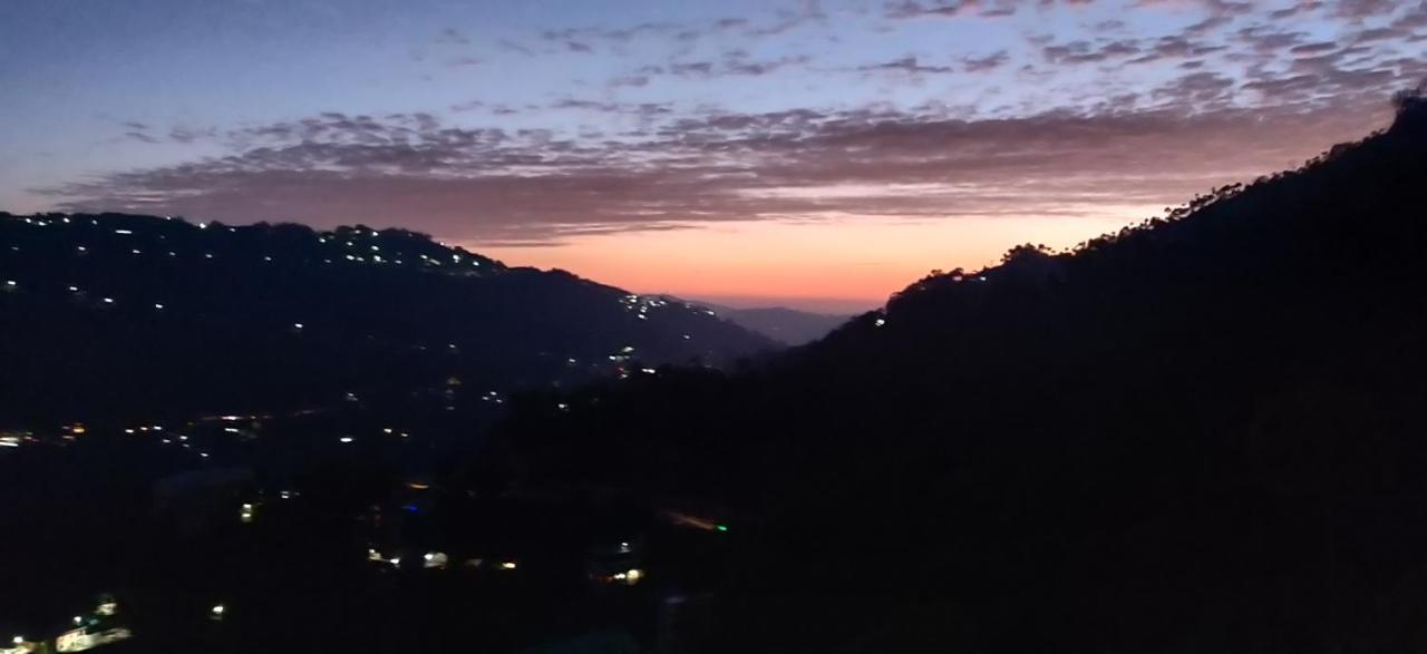 2Bhk Furnished Apartment/Near Kasauli/Barog/Luv Fun & Adventure โซลัน ภายนอก รูปภาพ
