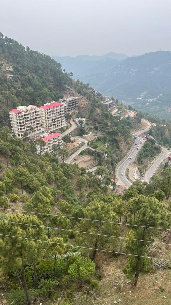 2Bhk Furnished Apartment/Near Kasauli/Barog/Luv Fun & Adventure โซลัน ภายนอก รูปภาพ