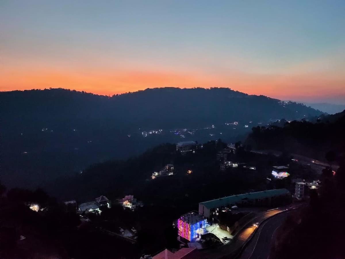 2Bhk Furnished Apartment/Near Kasauli/Barog/Luv Fun & Adventure โซลัน ภายนอก รูปภาพ